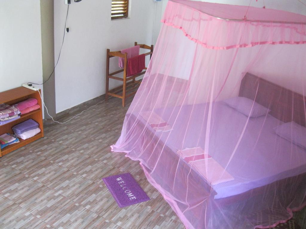 Sunshine Cafe Apartment Tangalle Luaran gambar