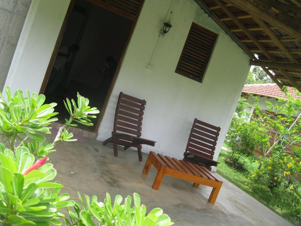 Sunshine Cafe Apartment Tangalle Luaran gambar