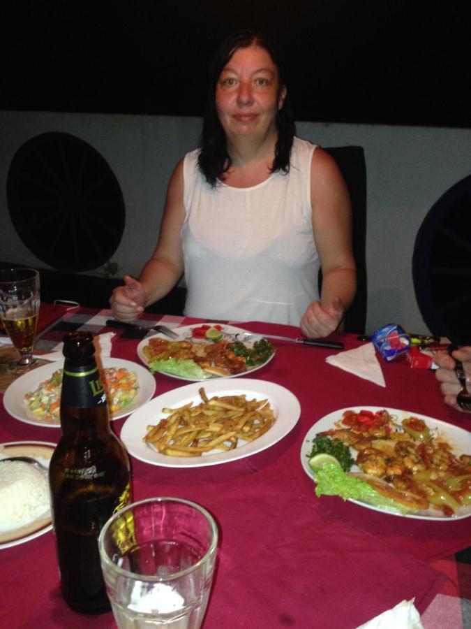 Sunshine Cafe Apartment Tangalle Luaran gambar